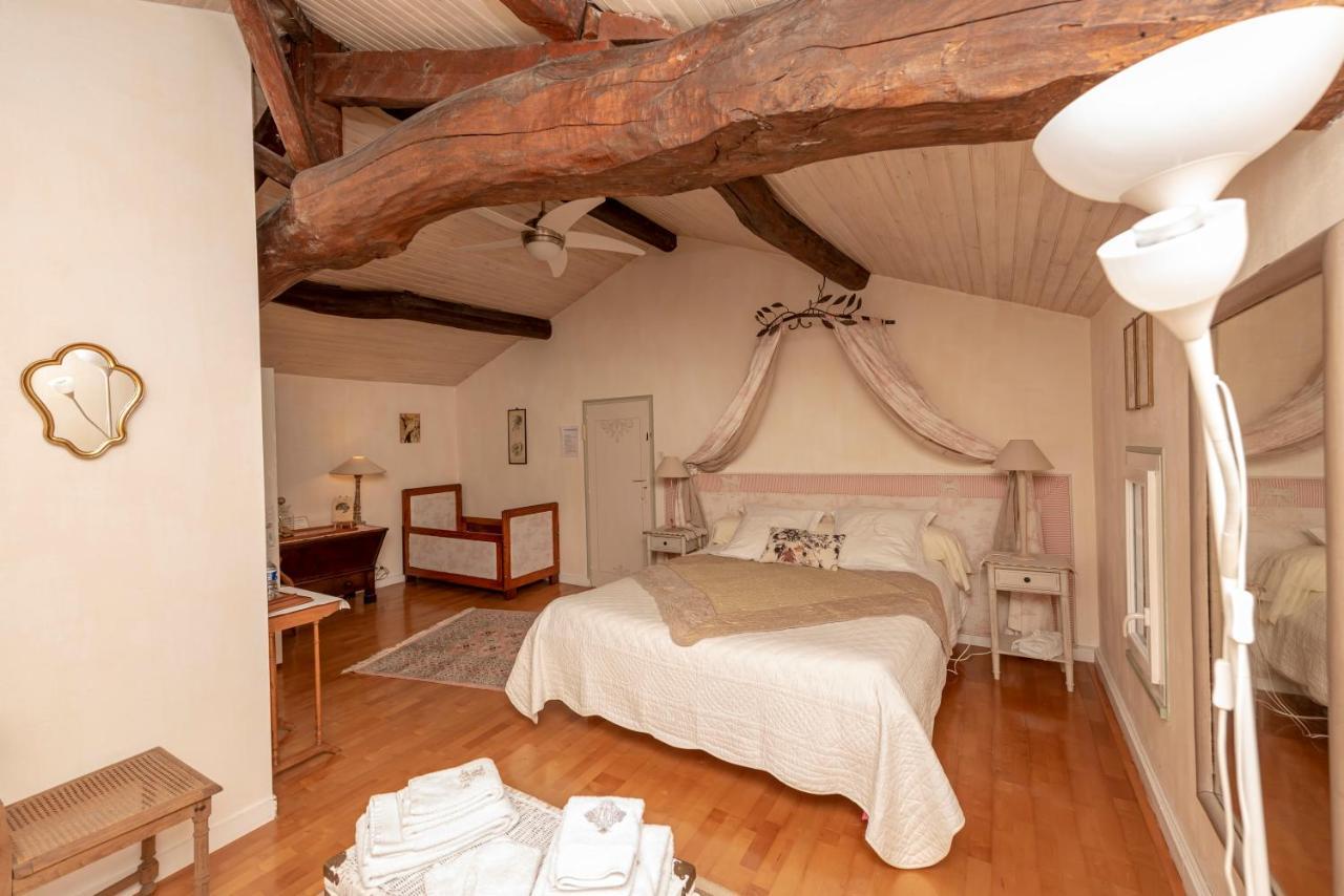 Chambres d'hôtes de charme au REFUGE DU PEINTRE prés de St Emilion Sainte-Terre Exterior foto